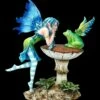 Elfen Figur Mit Frosch - Frog Gossip