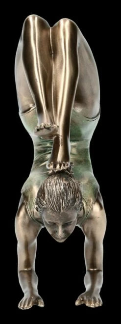 Weibliche Yoga Figur - Vrischikasana Stellung -FIGUREN Verkäufe 2D FS21794 Yoga Figur Vrischikasana Stellung 1 1280x1280