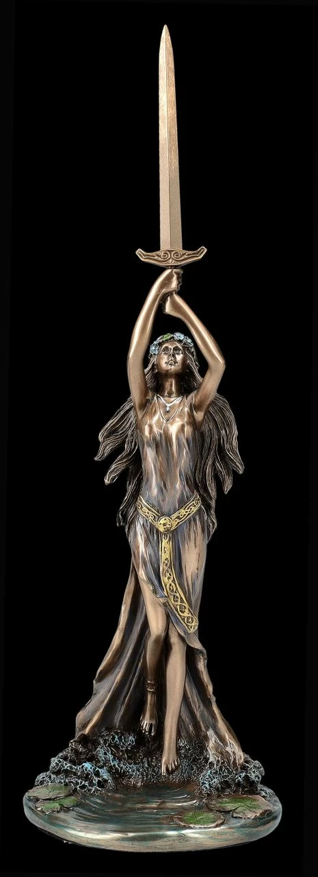 Lady Of The Lake Figur - Hebt Excalibur Zum Himmel 3 Lady Of The Lake Figur - Hebt Excalibur Zum Himmel