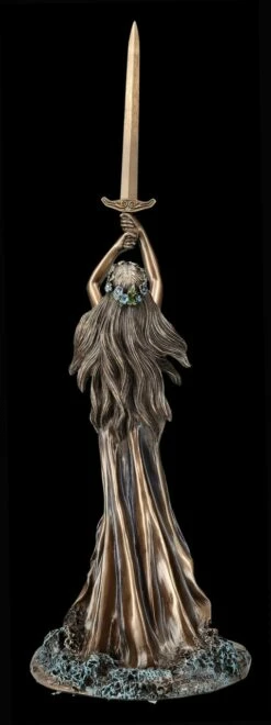 Lady Of The Lake Figur - Hebt Excalibur Zum Himmel 13 Lady Of The Lake Figur - Hebt Excalibur Zum Himmel -FIGUREN Verkäufe 2D FS26080 Lady of the Lake Figur hebt Excalibur zum Himmel 5 1280x1280