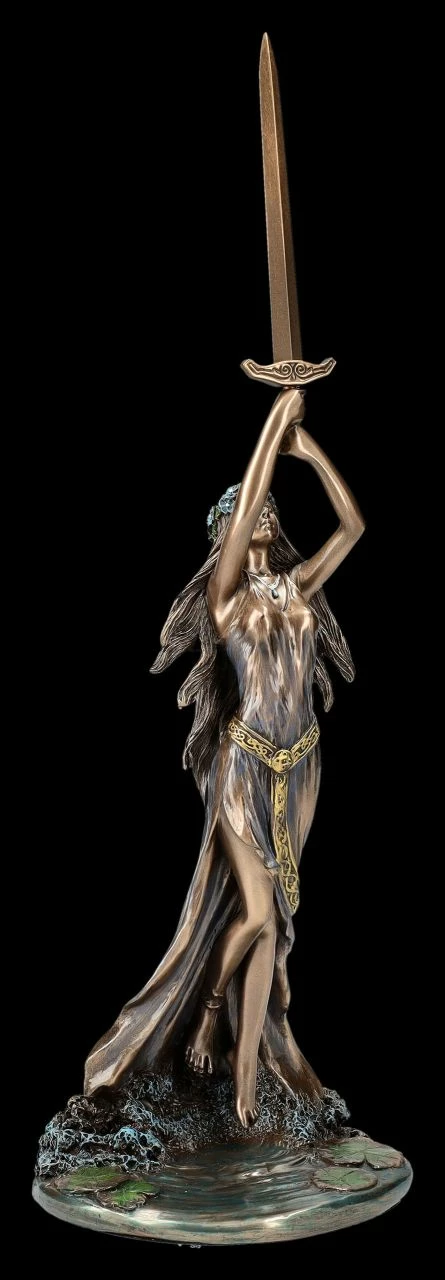 Lady Of The Lake Figur - Hebt Excalibur Zum Himmel 4 Lady Of The Lake Figur - Hebt Excalibur Zum Himmel – Bild 2