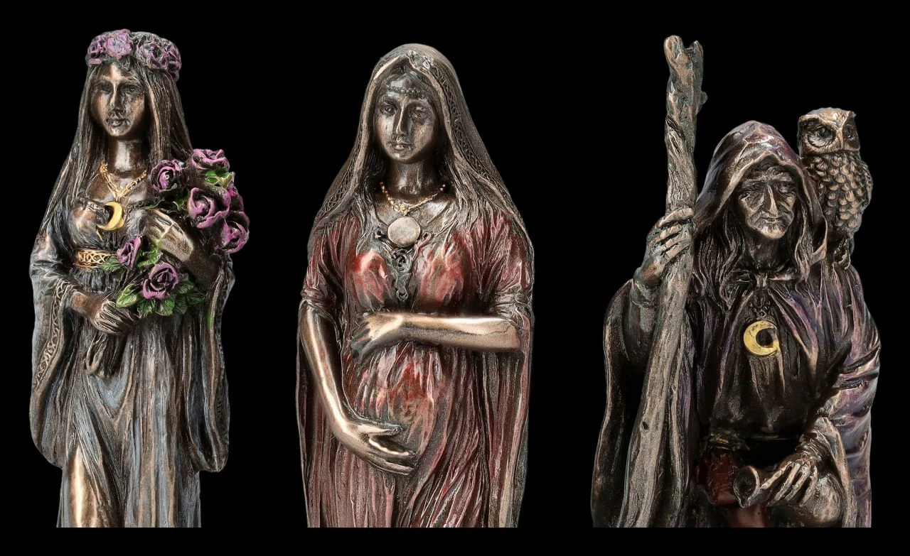 Dreifaltige Göttin Figuren Auf Halbmond 9 Dreifaltige Göttin Figuren Auf Halbmond – Bild 7