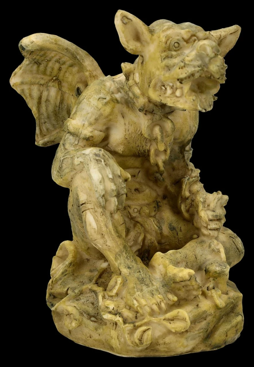 Gargoyle Figur In Ketten 4 Gargoyle Figur In Ketten – Bild 2