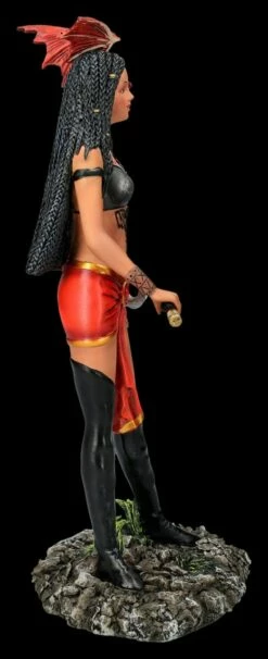 Kriegerin Mit Drache - Adaeze By Nene Thomas 13 Kriegerin Mit Drache - Adaeze By Nene Thomas -FIGUREN Verkäufe 2D FS26788 Kriegerin Figur mit Drache Adaeze by Nene Thomas 4 1280x1280