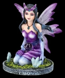 Elfen Figur Klein Lila - Kristana Mit Kristallen 14 Elfen Figur Klein Lila - Kristana Mit Kristallen -FIGUREN Verkäufe 2D FS26952 Elfen Figur klein lila Kristana mit Kristallen 6 1280x1280