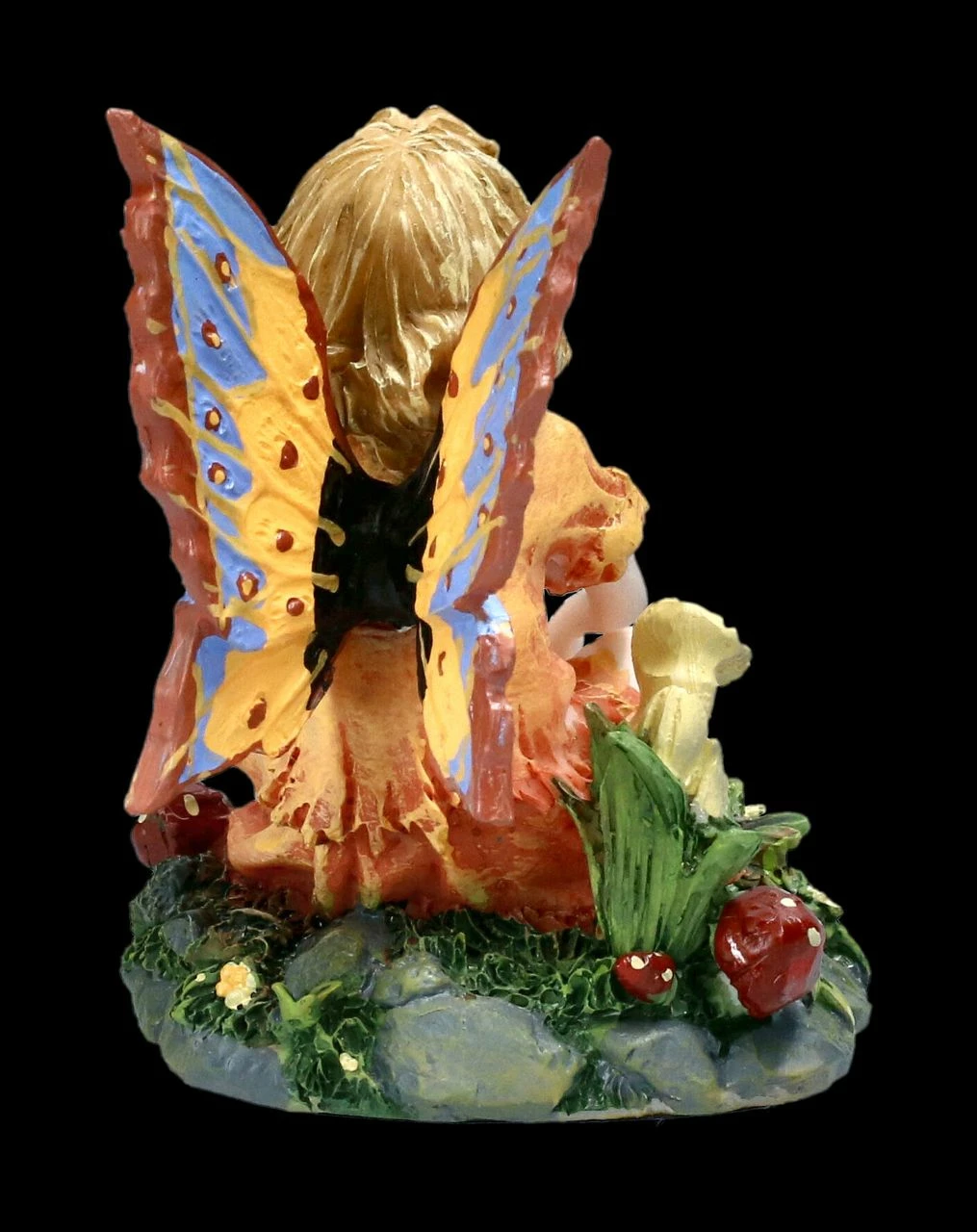 Kleine Elfen Figur Sitzt In Blumenwiese 7 Kleine Elfen Figur Sitzt In Blumenwiese – Bild 5