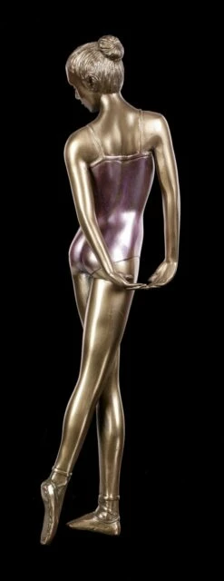 Ballerina Figur Als Wandrelief