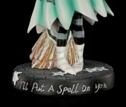 Elfen Figur Mit Besen - I'll Put A Spell On You -FIGUREN Verkäufe Elfe Gruen Spell 10 1280x1280