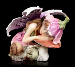 Kleine Elfen Figur - Alari Mit Schnecke -FIGUREN Verkäufe Elfe Schnecke 2 1280x1280