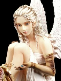 Engel Figur - Nienna Mit Drache Auf Autoreifen -FIGUREN Verkäufe Engel Autoreifen Drache 4580f539db7103 1280x1280