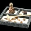 Zen Garten Mit Mönch Figur