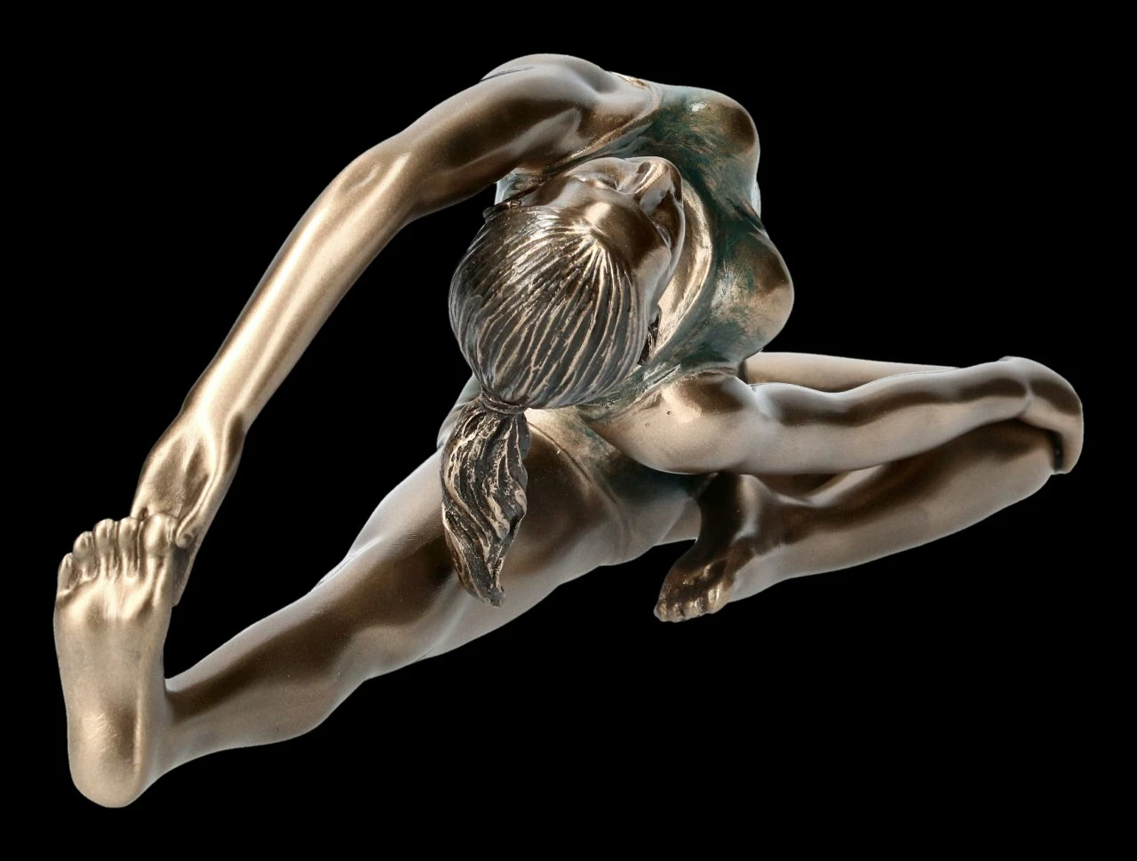 Weibliche Yoga Figur - Parivrtta Janu Sirsasana Stellung 7 Weibliche Yoga Figur - Parivrtta Janu Sirsasana Stellung – Bild 5