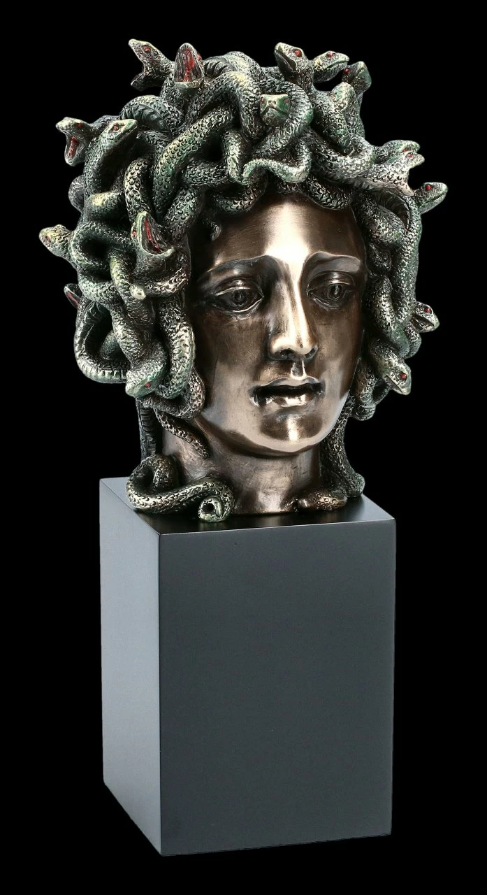 Medusa's Kopf Auf Monolith 3 Medusa's Kopf Auf Monolith