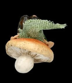 Pixie Kobold Figur - Schlafend Mit Pilz-Kissen -FIGUREN Verkäufe FS26435 Pixie Kobold Figur Schlafend mit Pilz Kissen 8 1280x1280