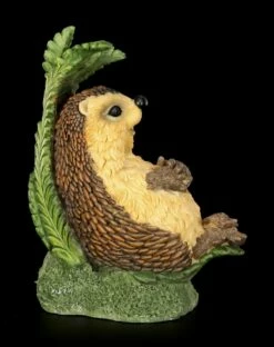 Lustige Igel Figur Sitzt Unter Farn - Endlich Urlaub -FIGUREN Verkäufe Lustiger Igel Urlaub 7 1280x1280