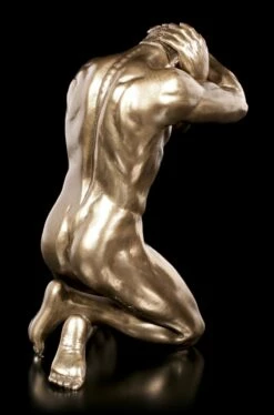 Männliche Akt Figur - Kniend Mit Händen Am Kopf -FIGUREN Verkäufe Maennliche Akt Figur Auf Knien Mit Haenden Am Kopf 4 1280x1280