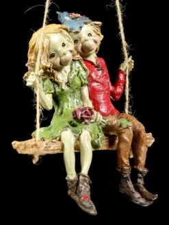 Pixie Figur - Verliebt Auf Der Schaukel -FIGUREN Verkäufe Pixie Verliebt Schaukel 3 1280x1280