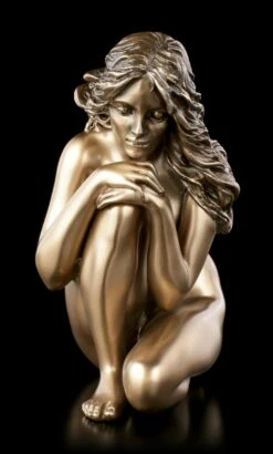 Weibliche Akt Figur - Hockend Mit Blick Zum Boden